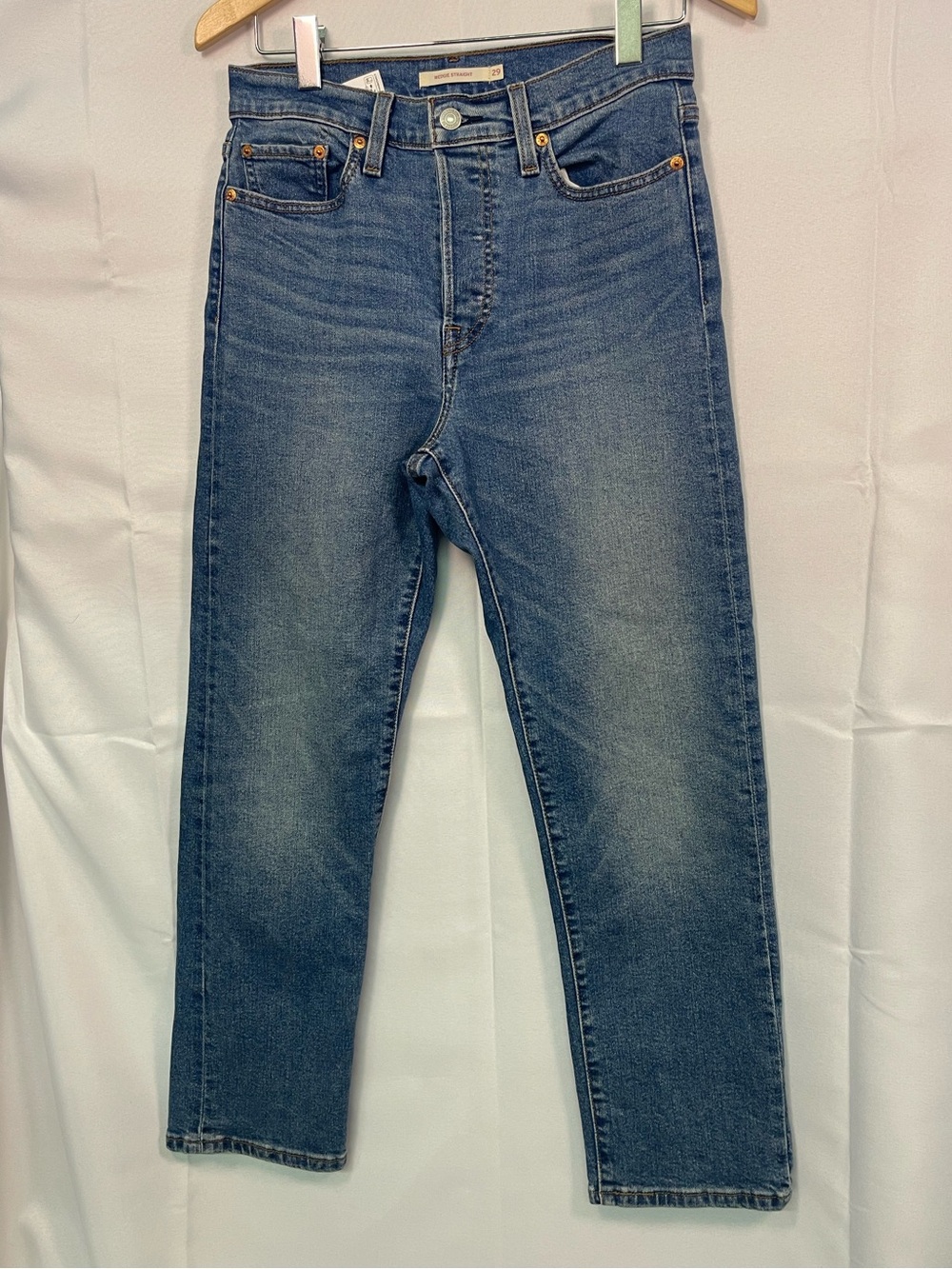 Levi Wedgie Straight Jeans Women’s size 29